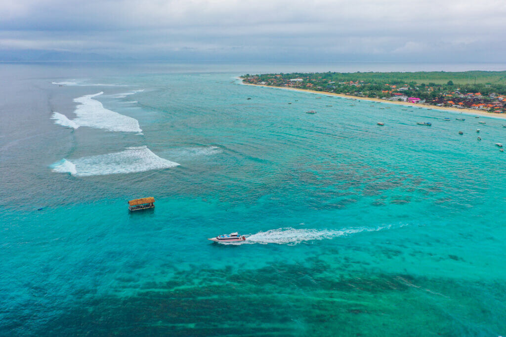 surf breaks Nusa Lembongan