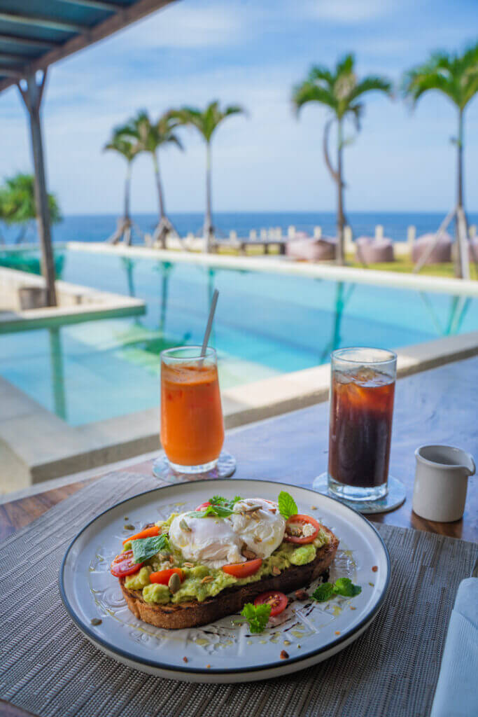 Naluna food and breakfast
