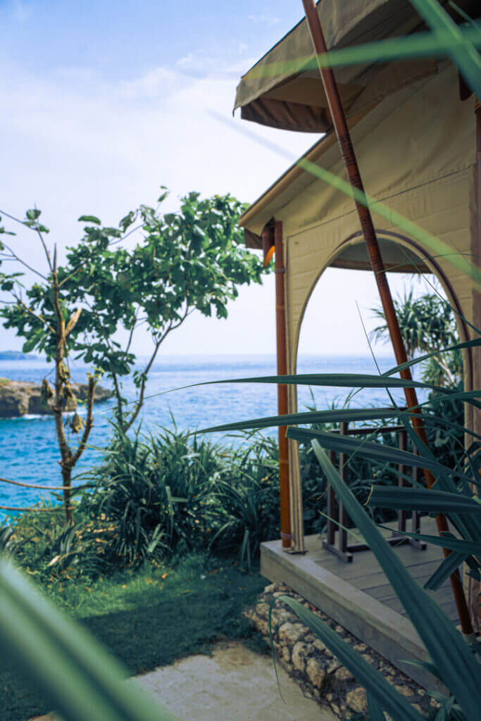 arna glamping stay on nusa ceningan