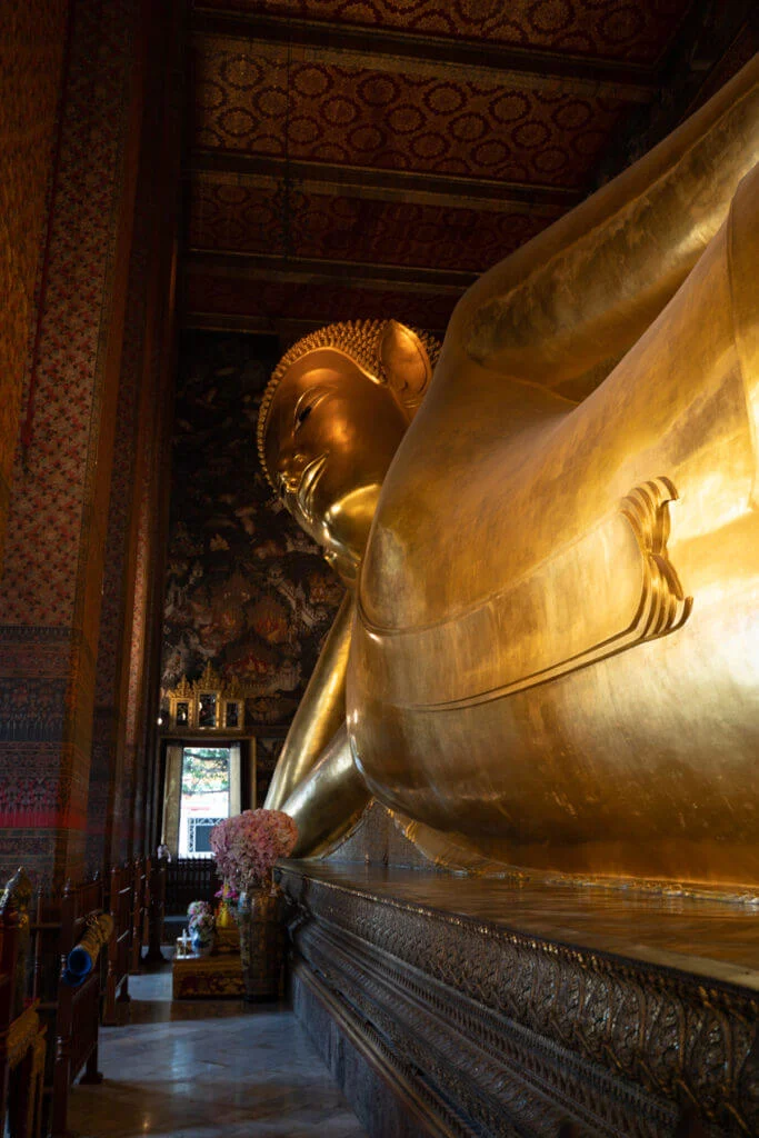 Reclining Buddda temple wat phot Bangkok
