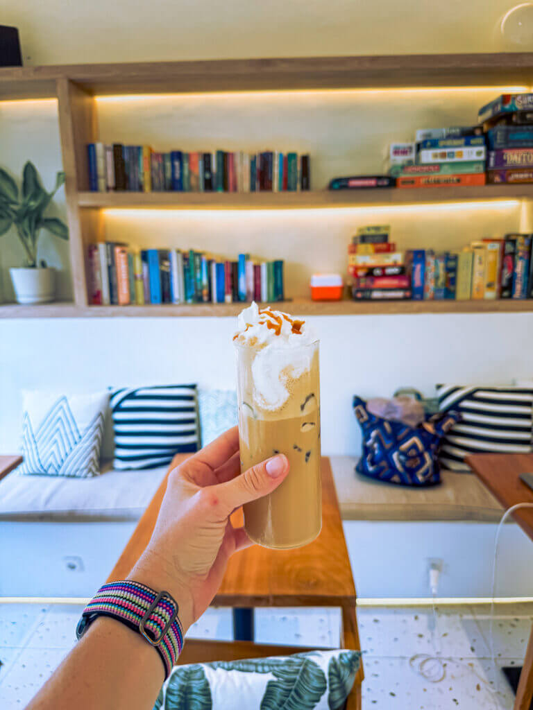 Milo & Oliver cafe nusa lembongan signature coffee