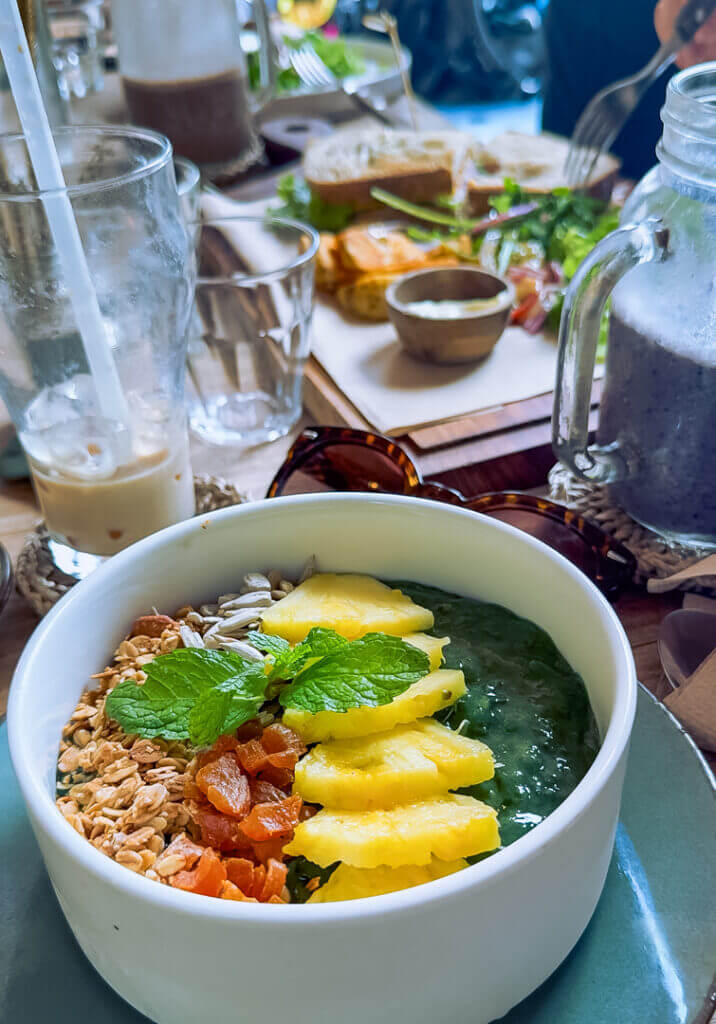 Let's Bake breakfast lembongan