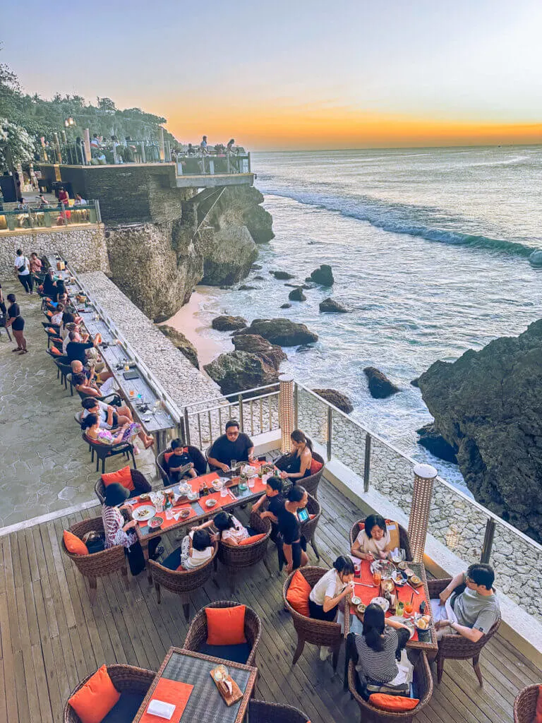 rock bar at ayana resort