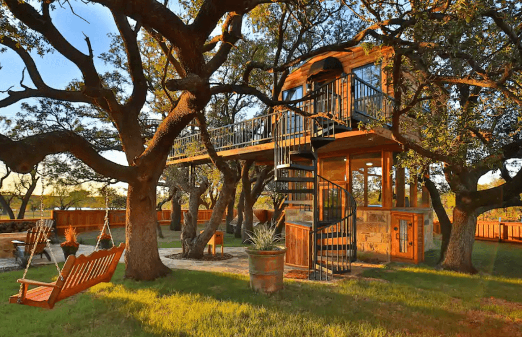 Ryders Treehouse Unique Airbnb Texas