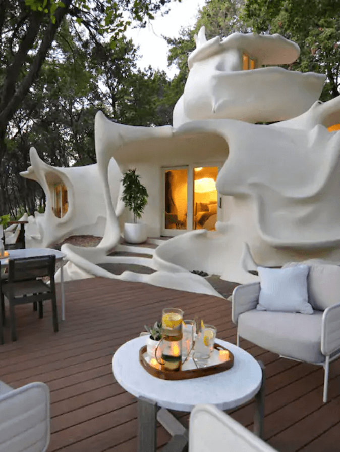 The Bloomhouse by Lodgewell unique texas home 