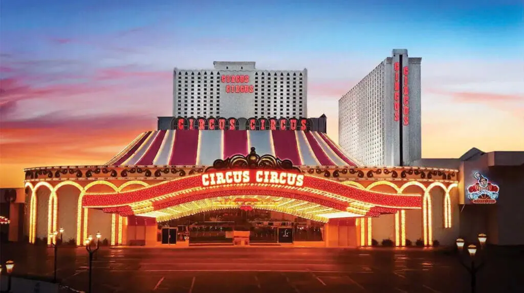 circus circus themed las vegas hotel