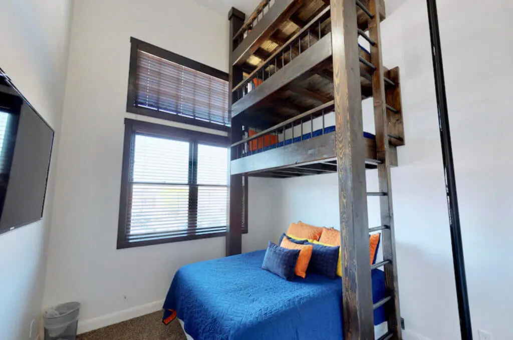 Unique accommodation in Moab bukn beds with tall ladder
