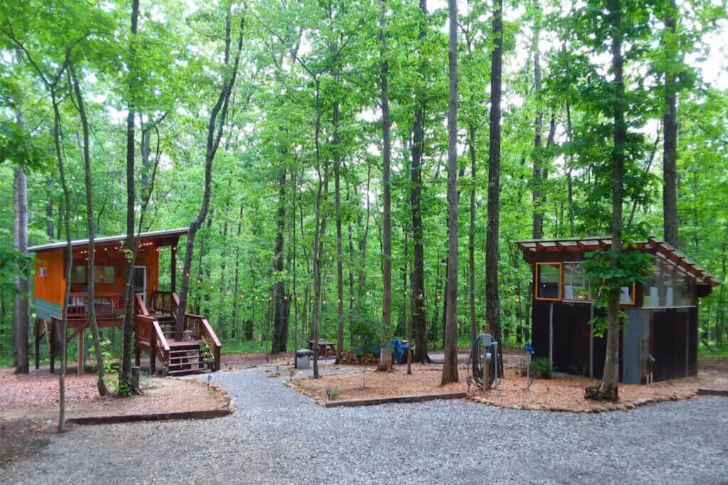 Glamping at Deer Camp: Best Tennessee Treehouse for Budget