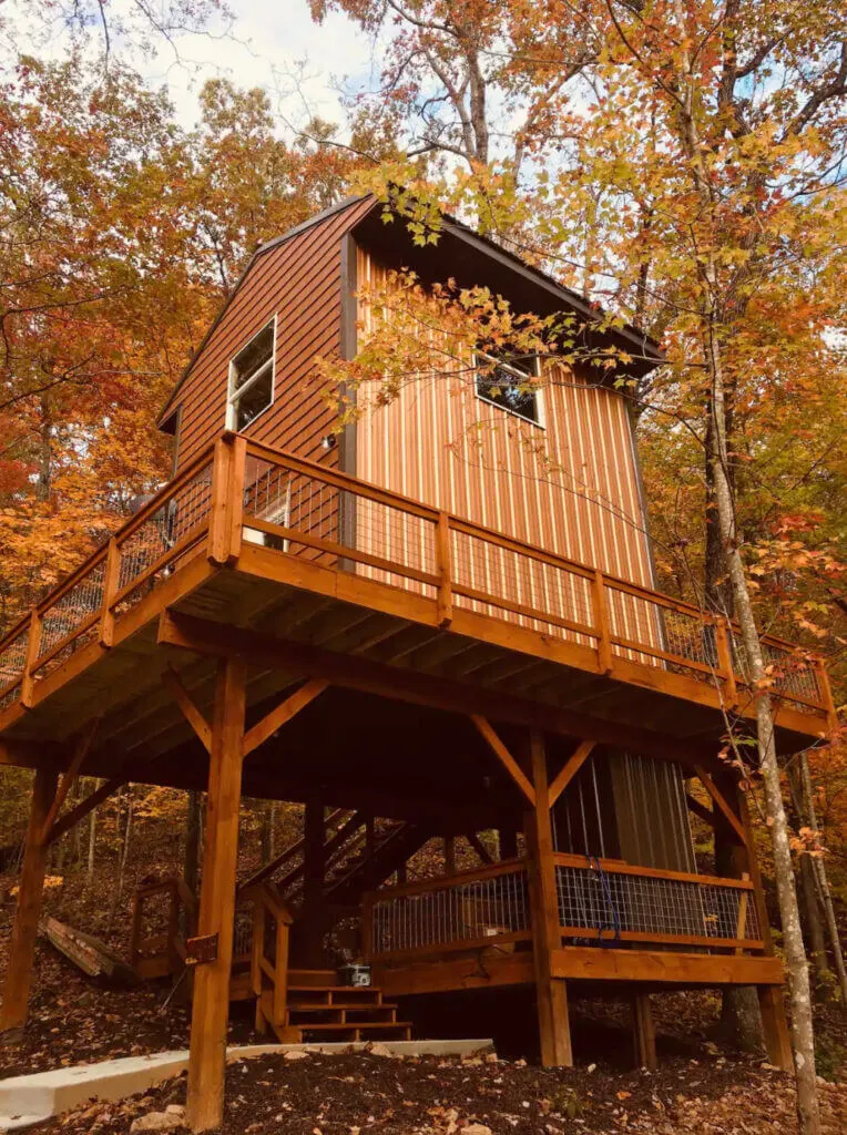 barn own inn treehouse rental tennessee guild