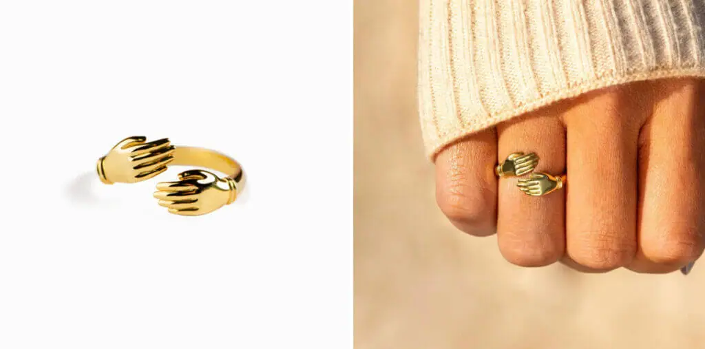 hug ring for solo traveler gift ideas