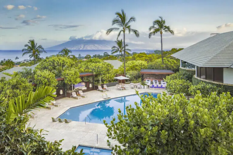 unique places to stay in maui