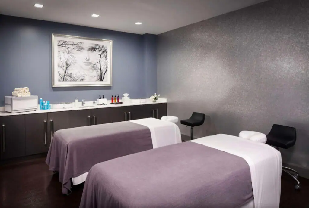 couples massages at the logan philadelphia romantic getaways
