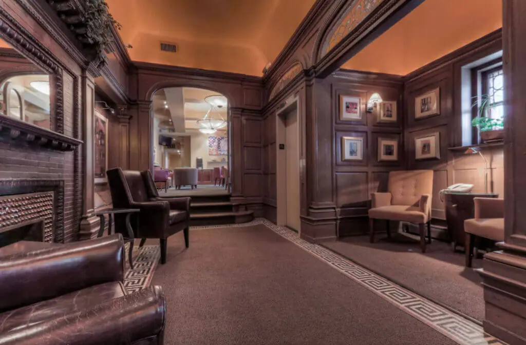 The Alexander Inn historic inn philly boutique hotel