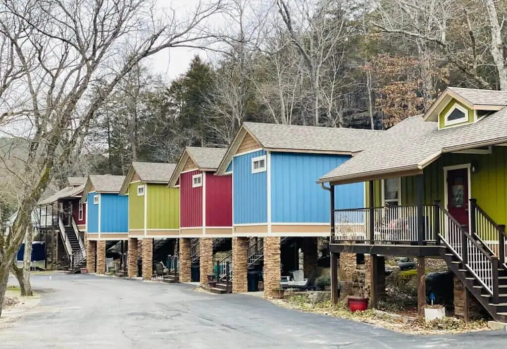 All Seasons Treehouse Village (all seasons inn) unique places to stay in Eureka Springs Arkansas