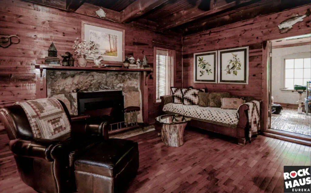 Rock Haus Eureka Springs unique lodging interior