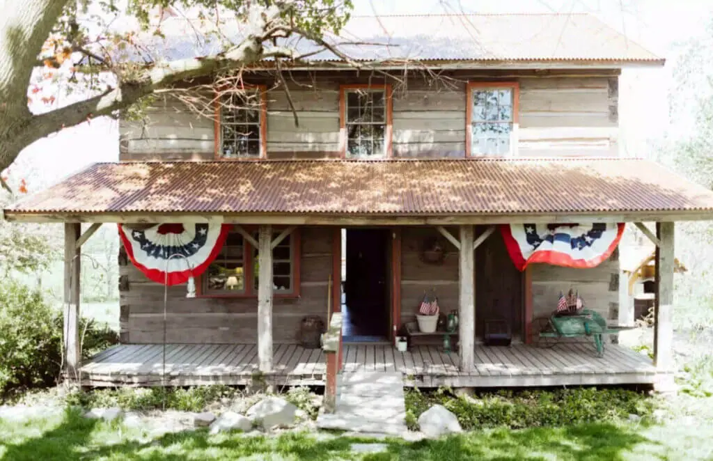 1850's vintage cabin a unique place to stay