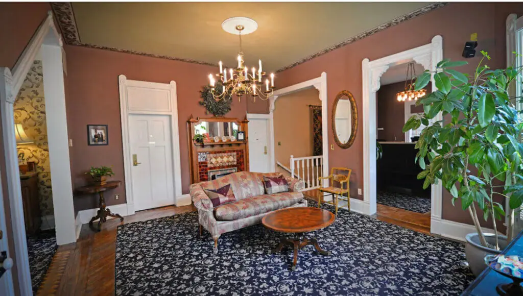 Lounge and lobby of unique Indiana bed and breakfast Grant Street Inn