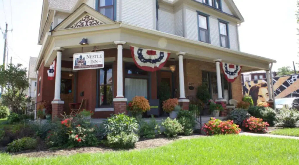 Exterior of the Nestle Inn downtown Indianapolis