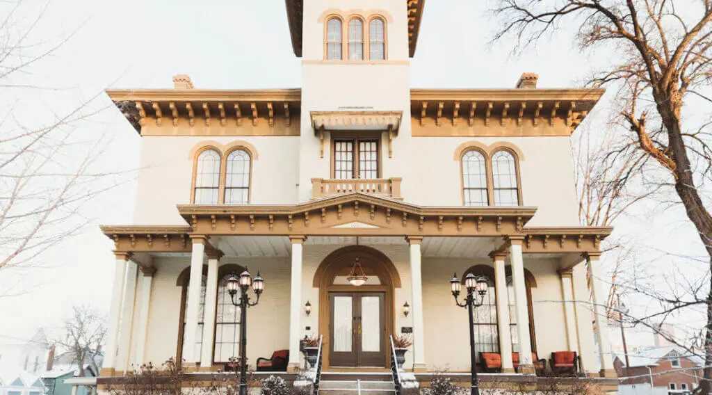 Majestic exterior of historic bed and breakfast The Pepin Inn