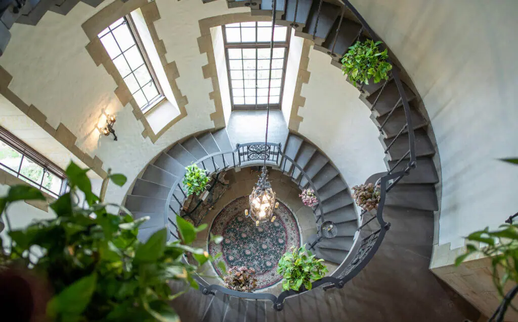 Cool and charming interior of Graylin Estate
