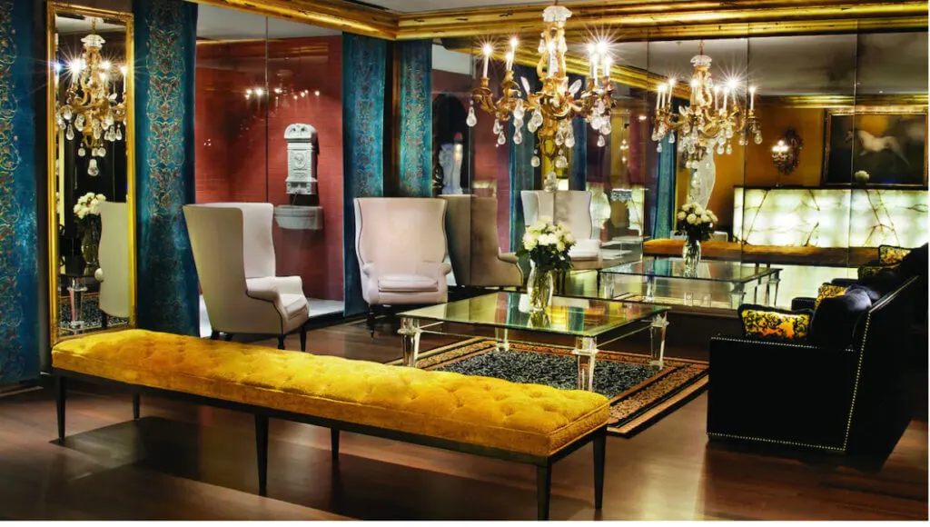 Luxurious lounge of fun place to stay in Savannah, GA the Mansion on Forsyth Park