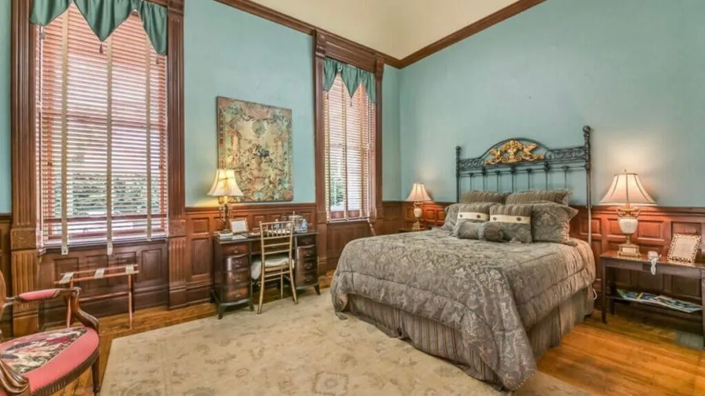 Unique pplace to stay in Chattanooga TN The Mayor’s Mansion Inn