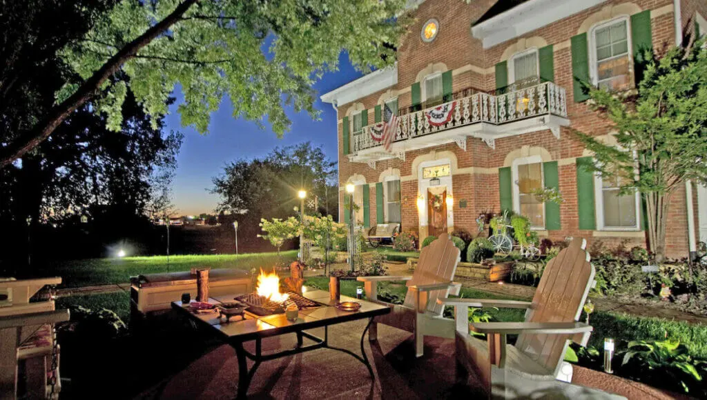 Exterior of Cloran Mansion Bed & Breakfast Galena Il