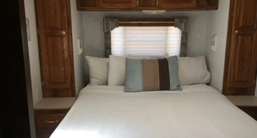 Room interior at Canyon Motel & RV Park Arizona