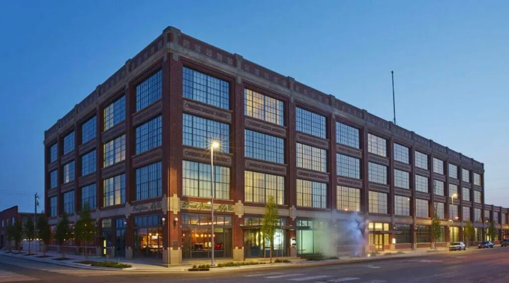 Exterior af Fordson Hotel (Formerly 21c Museum Hotel)