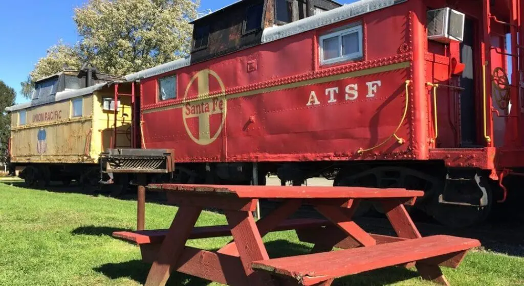 cute exterior of Red Caboose Hotel n Pennslyvania