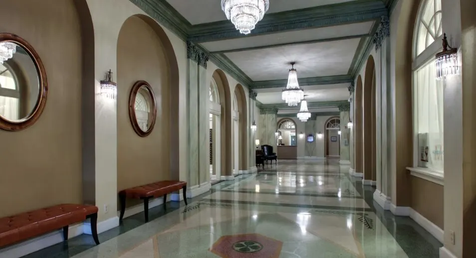 historic hallways at the Kickerbocker Hotel in Milwaukee