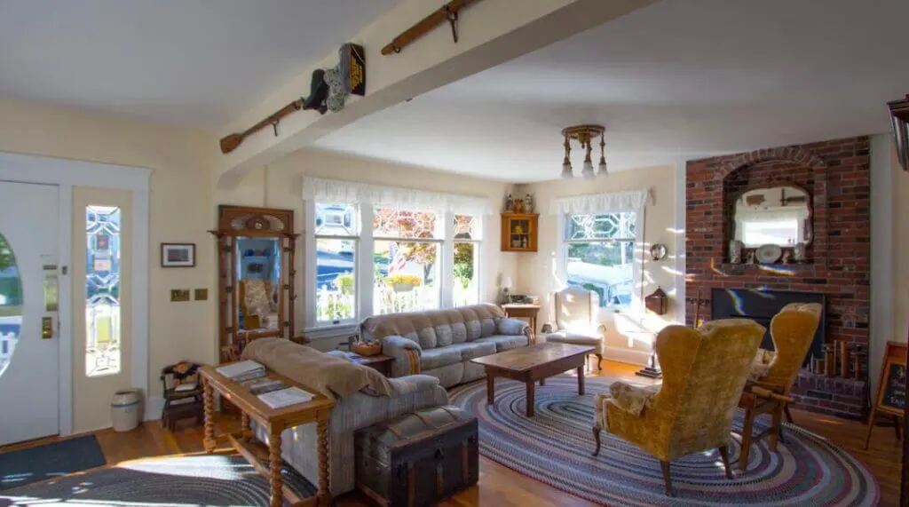 cute lobby and seating area at Rose River Inn B&B Astoria OR