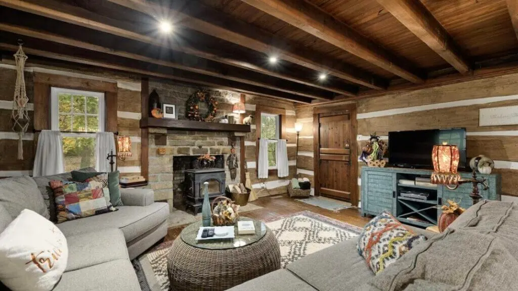 spacious living room at Helmsberg Homestead brown county indiana