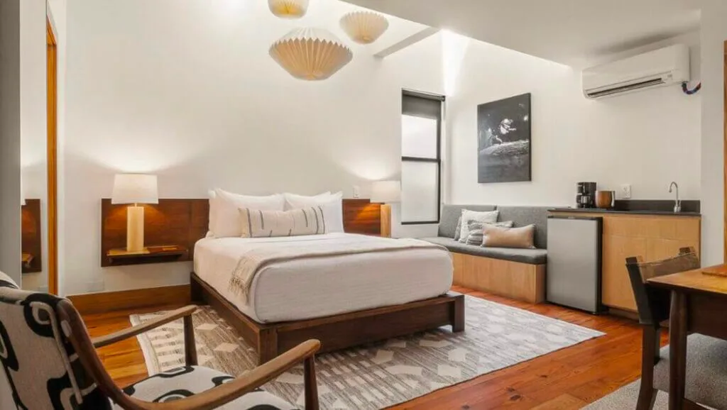 Unique hotel in Austin Texas, Heywood Hotel