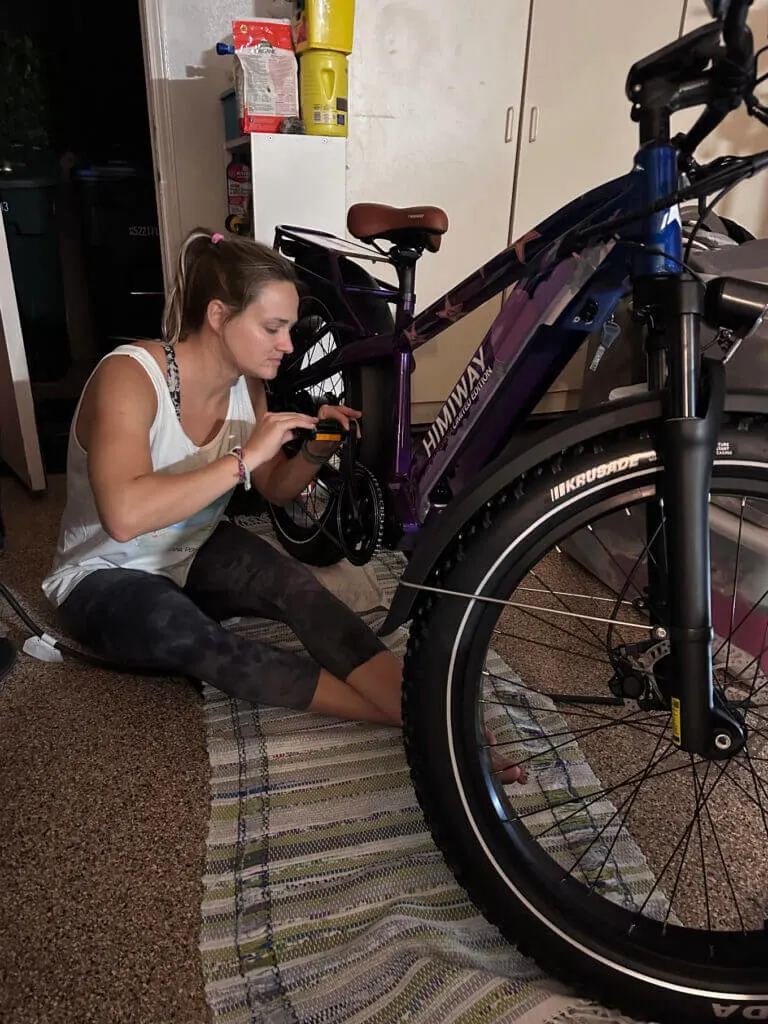 assumbling the himiway zebra e bike