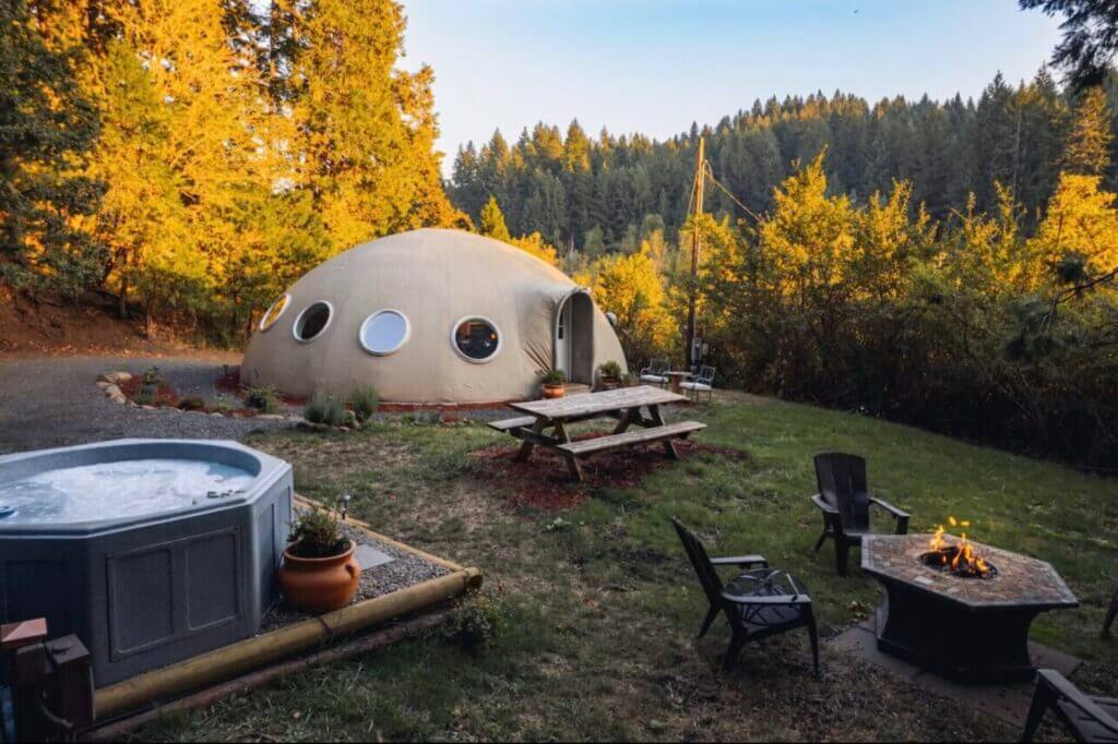 unique places to stay in oregon: nature dome outside Eugene