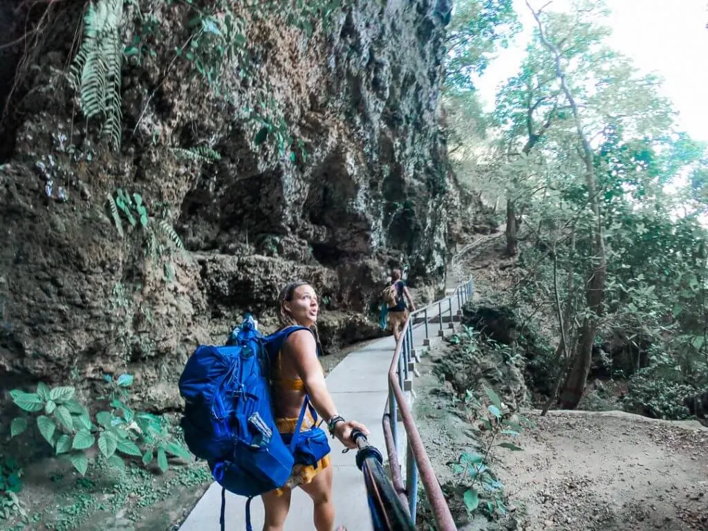climb hike down to tembeling beach nusa penida