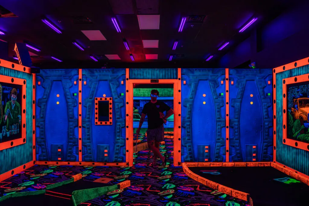 Jurassic Golf 3D, Blacklight, Glow in the Dark, Dinosaur-Themed Mini Golf