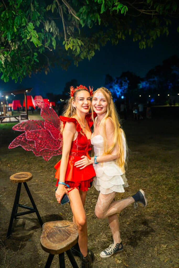 fashion and outfits at wonderfruit 