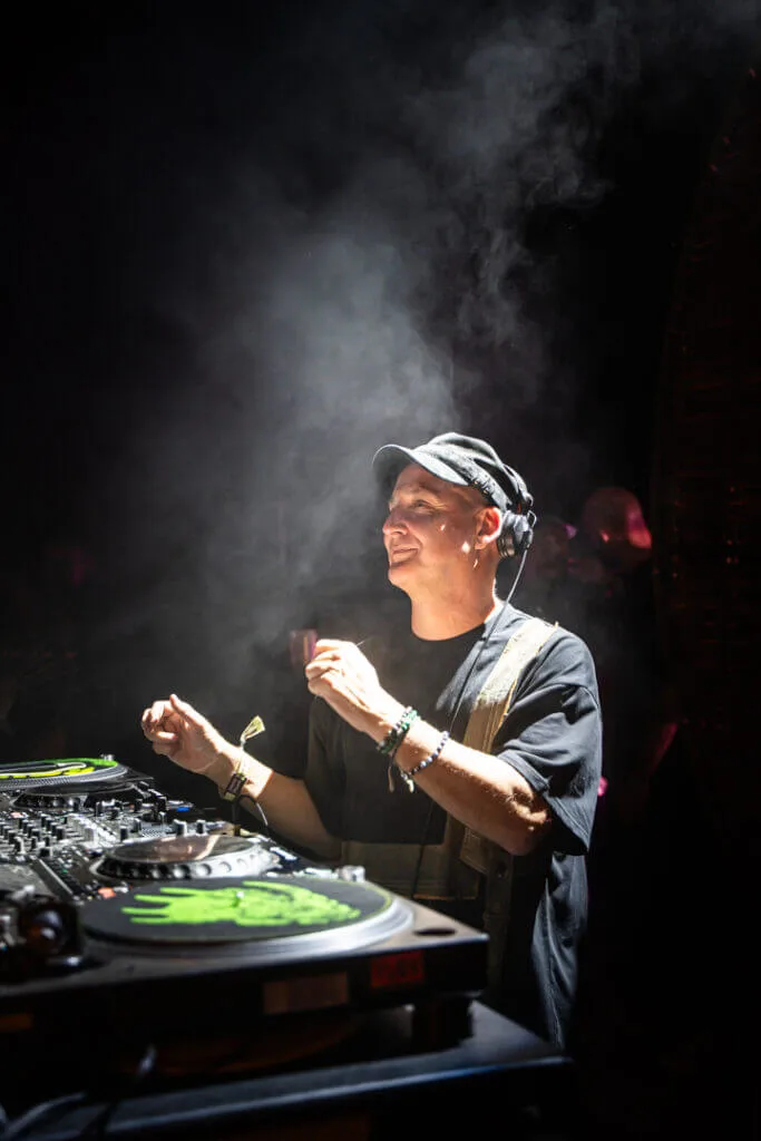lineup and djs at wonderfruit 