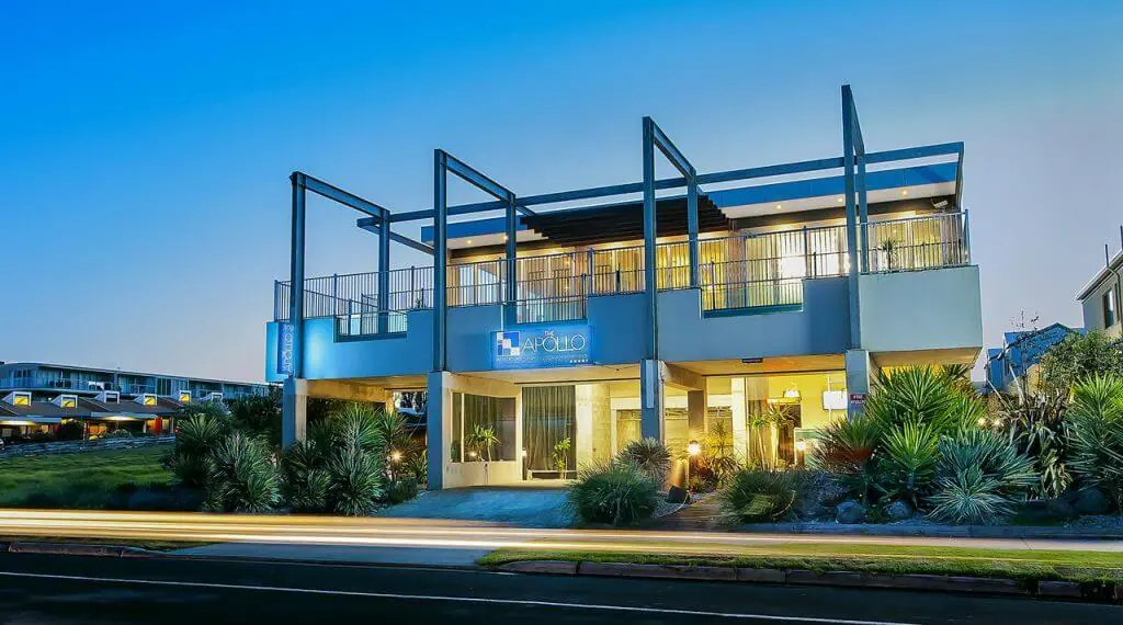 apollo bay accommodation great ocean road hotel apollo bay