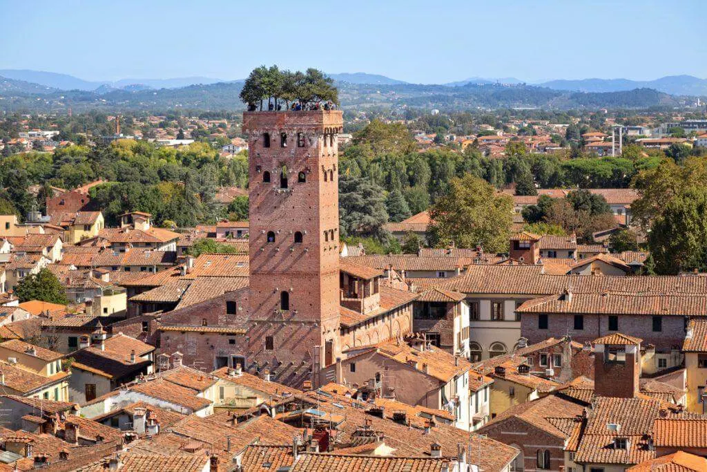 Lucca, Tuscant tower