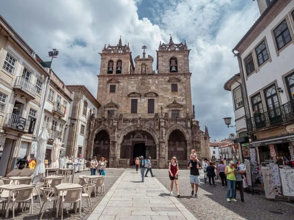 Day Trip from Porto to Braga and Guimar&atilde;es