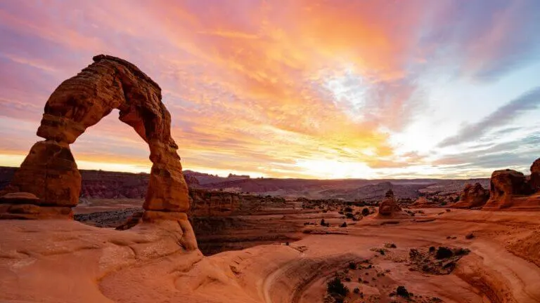 unique places to stay in moab to visit arches national park sunset