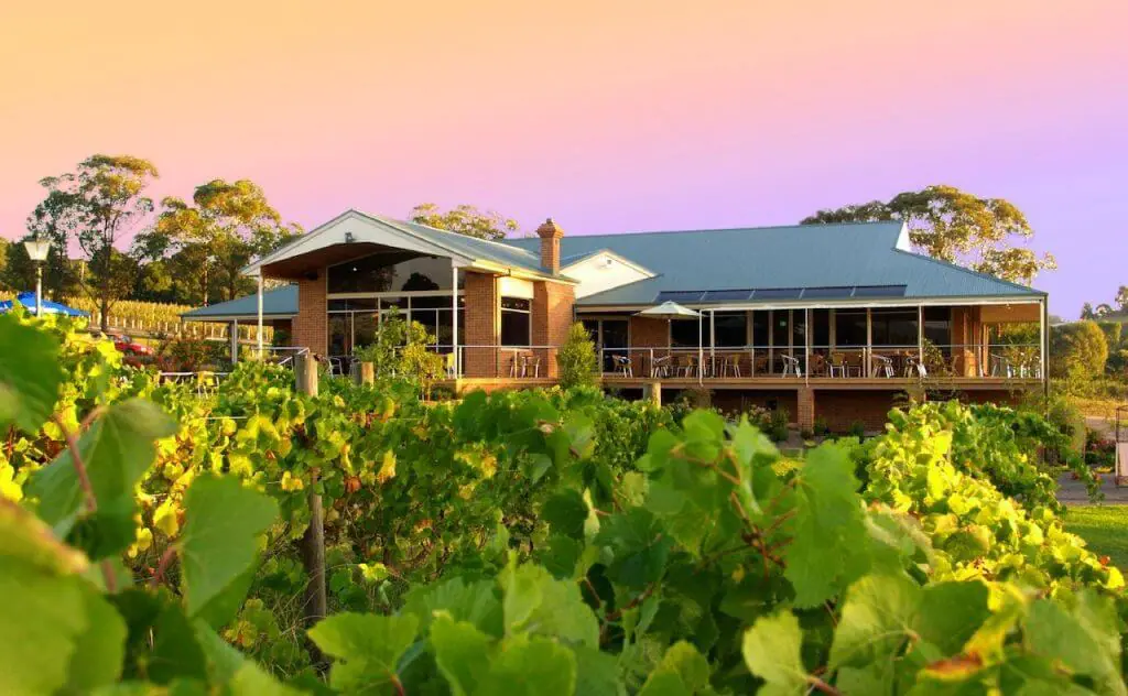 wild cattle creek estate winery accommodation yarra valley